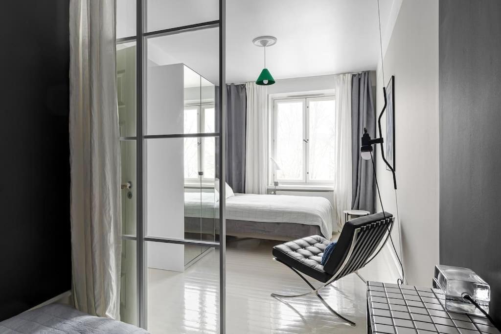 Harju 8 - Stylish - Minimalist - Location Apartment